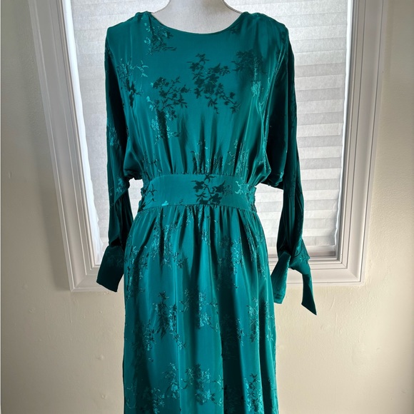 Q&P Rana Modest Maxi Dress - Picture 6 of 11